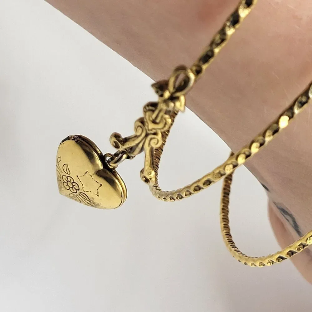 Gold Tone Wrap Bracelet Heart Locket 2.5in dia adjustable